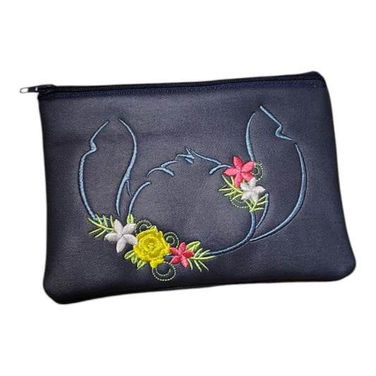 Hawaiian AlienInspired Wristlet (5 x 7)  Ohana